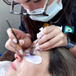 Cejas y pestañas en Urbanos1